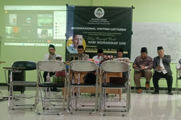 Visiting Lucture tentang â€œTradisi Maulid Nabi Sebagai Dasar Moderasi Beragama di Dunia Muslim Perspektif Said Nursiâ€