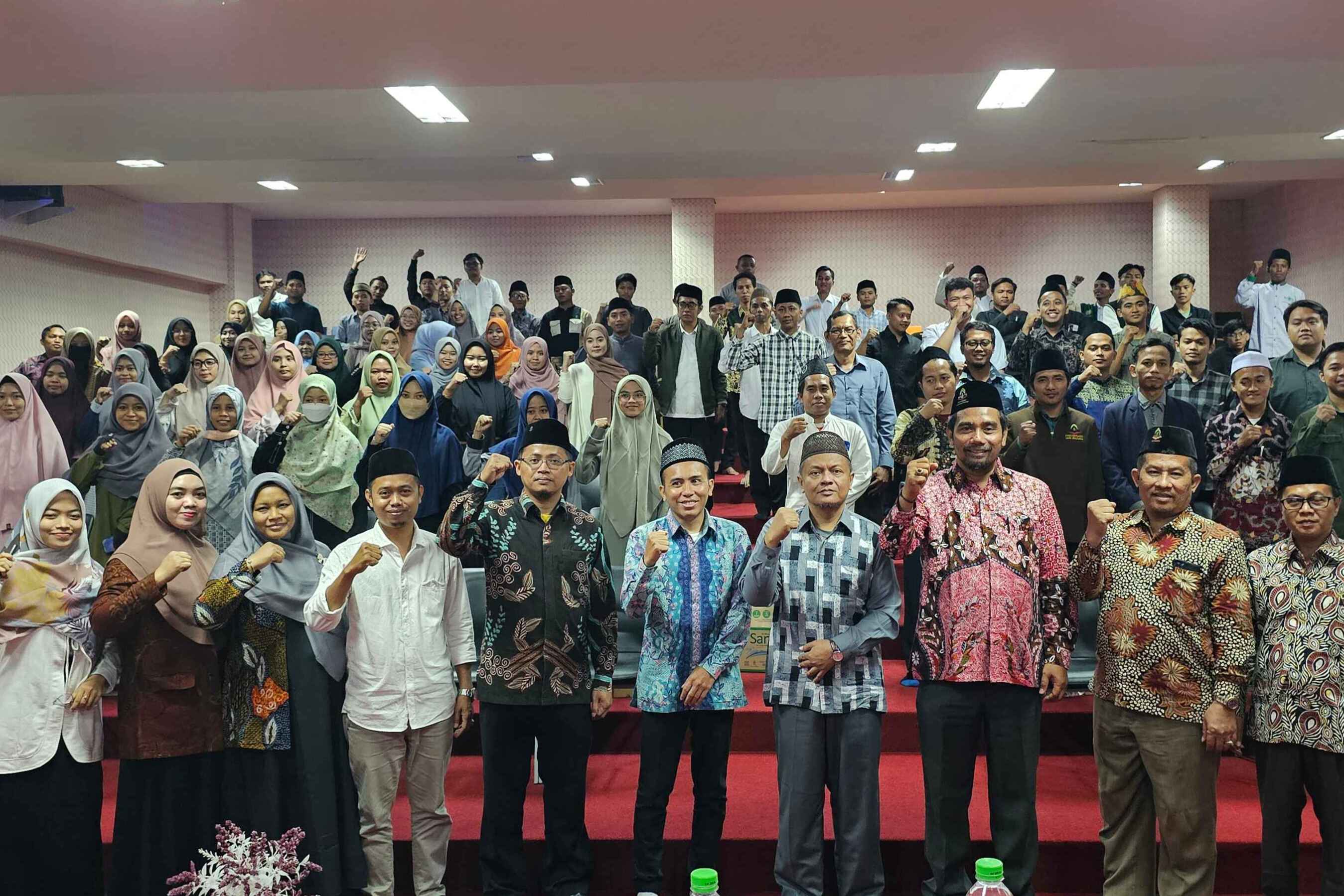 MAHASISWA MAGISTER IQT PASCASARJANA IAIN MADURA IKUTI STADIUM GENERAL