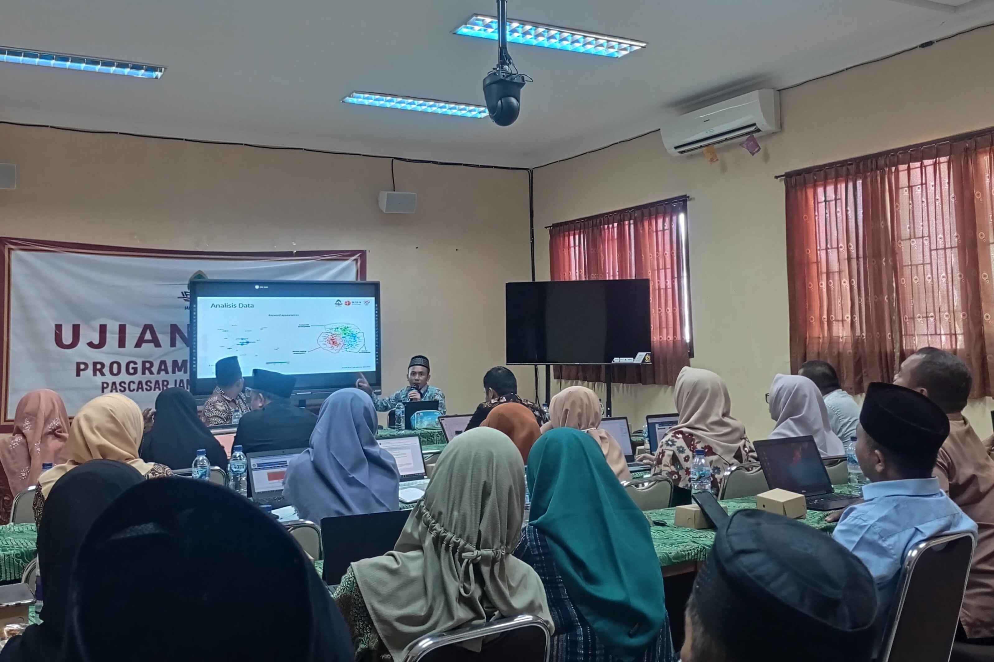 KAPRODI MAGISTER IQT PASCASARJANA IAIN MADURA HADIRI PELATIHAN MENULIS ARTIKEL JURNAL INTERNASIONAL BEBAS BIAYA DENGAN VOSVIEWER